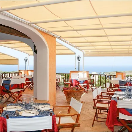 1 Bedroom Nice In Punta Su Turrione * Punta de su Torrione